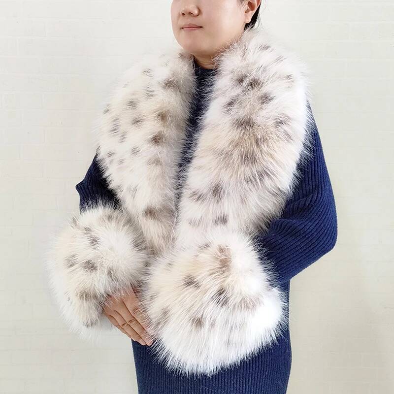 Winter Clothing Essentials - Sciarpa in pelliccia di volpe sintetica