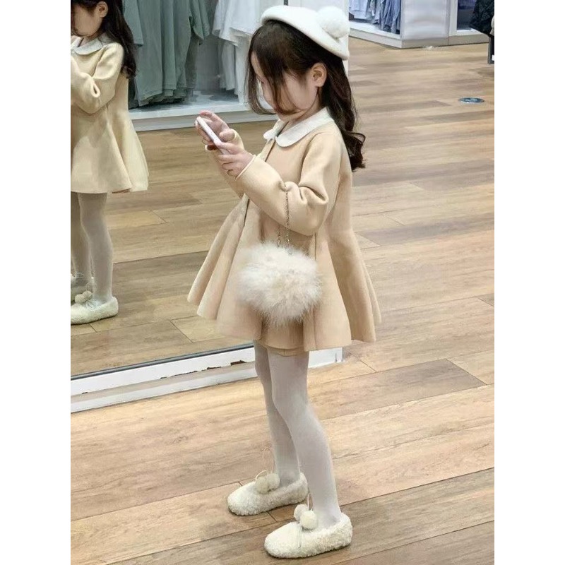 Abbigliamento per bambini core - Yellow Winter Clothing recensione e prezzo