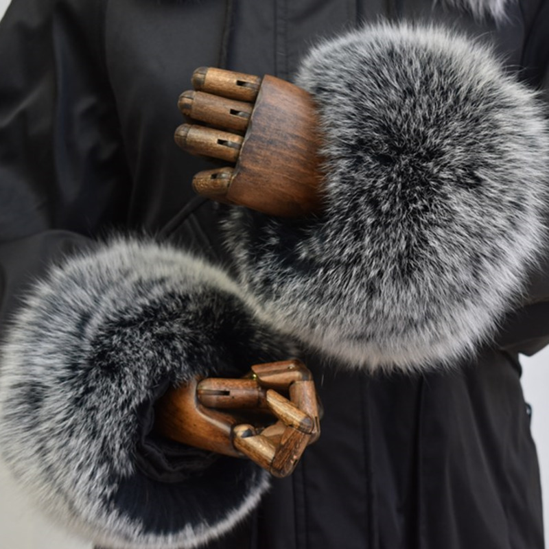 Polsini in pelliccia di volpe  - Winter Clothing Essentials recensione e prezzo