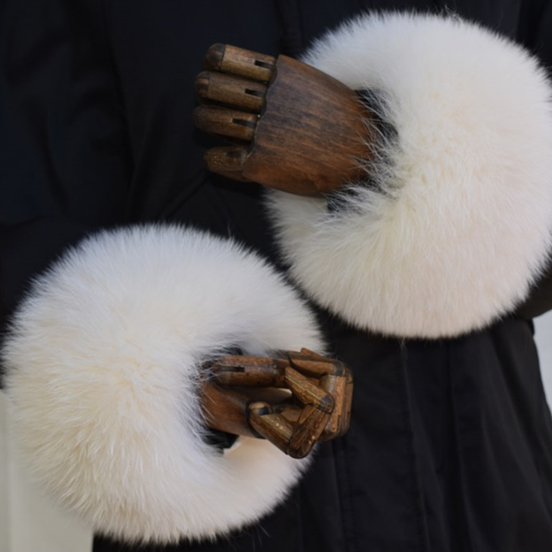 Polsini in pelliccia di volpe  - Winter Clothing Essentials recensione e prezzo
