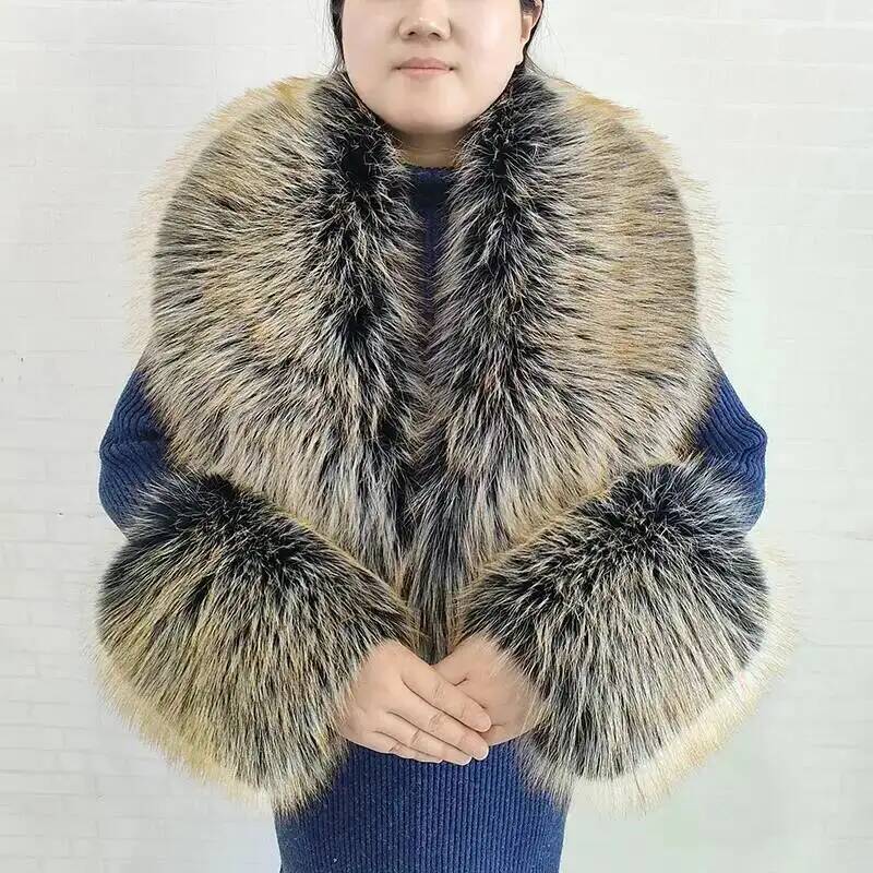 Sciarpa in pelliccia di volpe  - Winter Clothing Essentials recensione e prezzo