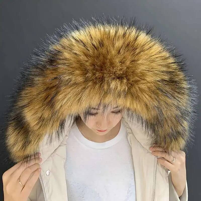 Collo in pelliccia sintetica s - Winter Clothing Essentials recensione e prezzo